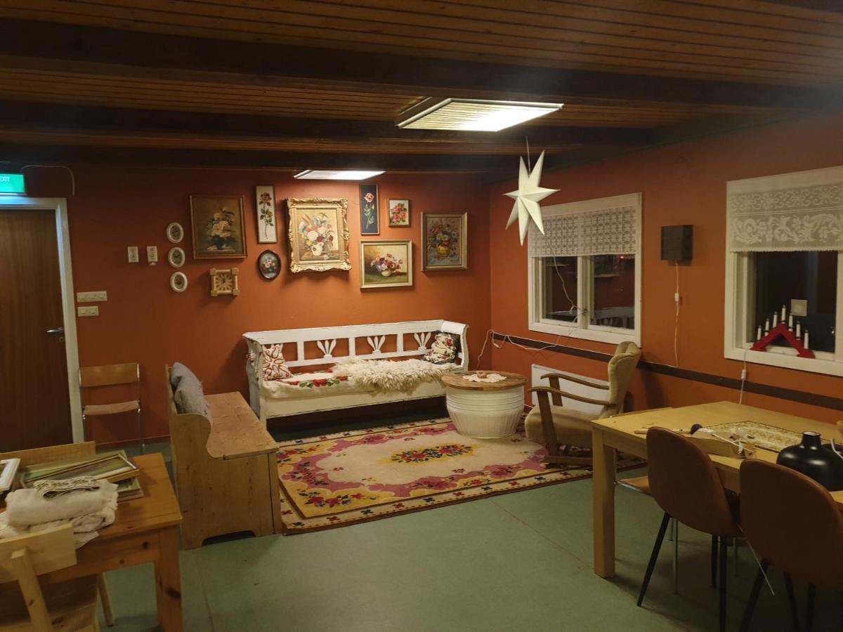 Hostel And Vandrarhem Lupin Naturcamping Lagom Gräsmark 外观 照片