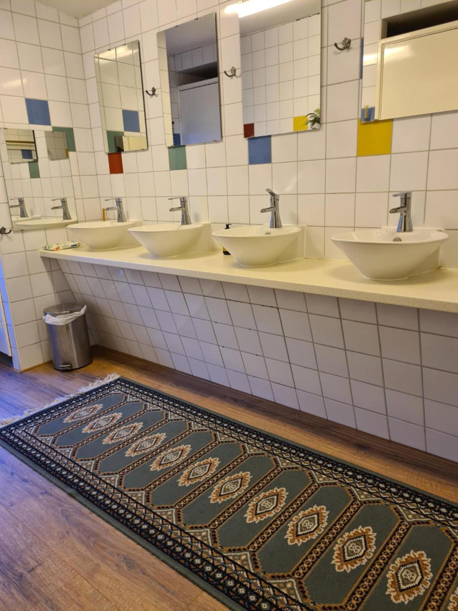 Hostel And Vandrarhem Lupin Naturcamping Lagom Gräsmark 外观 照片
